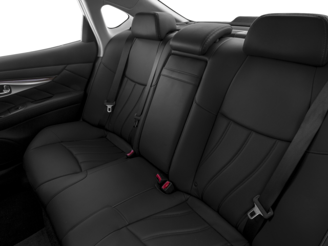 2017 INFINITI Q70 3.7 AWD