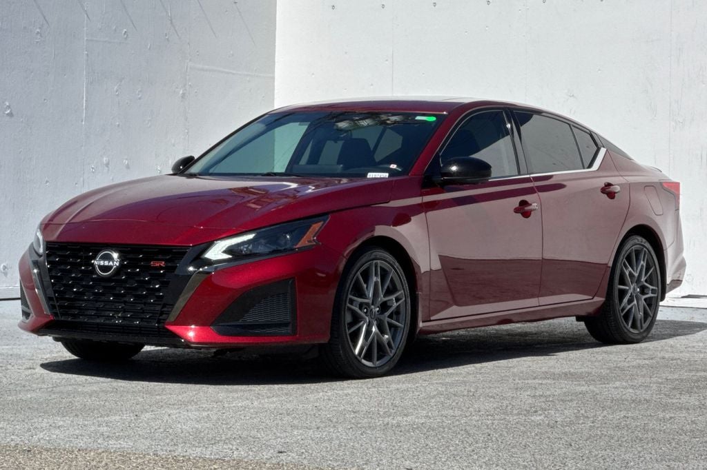 2023 Nissan Altima 2.0 SR