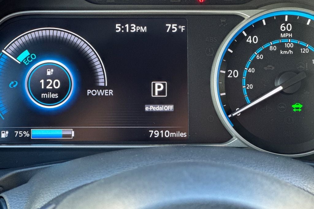 2025 Nissan Leaf S