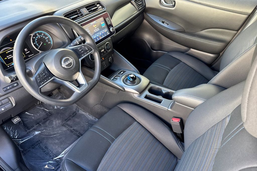 2025 Nissan Leaf S