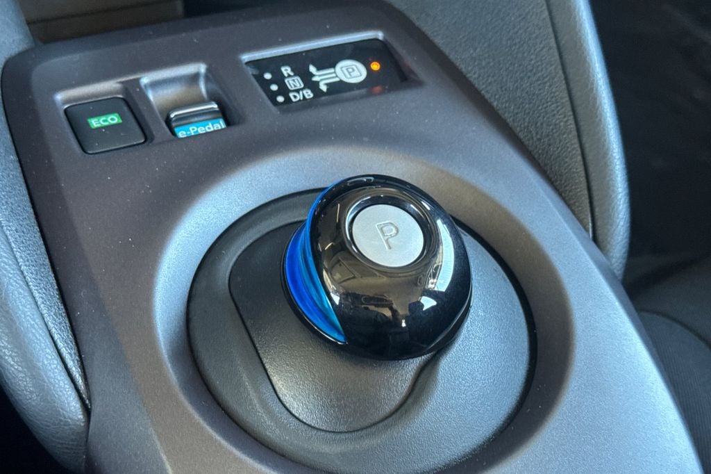 2022 Nissan Leaf S