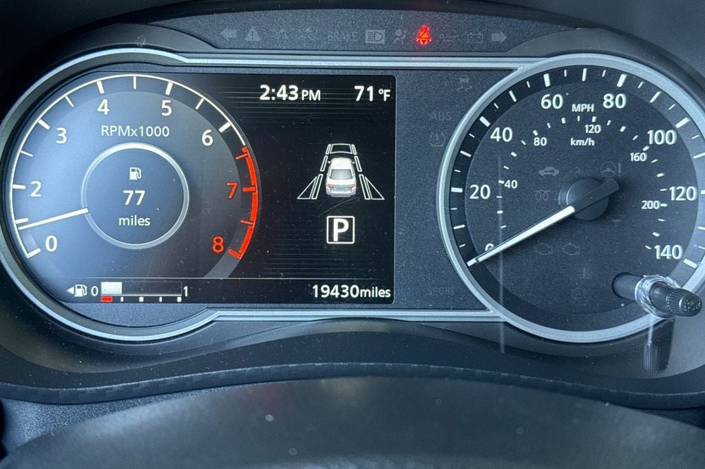 2023 Nissan Versa 1.6 SR