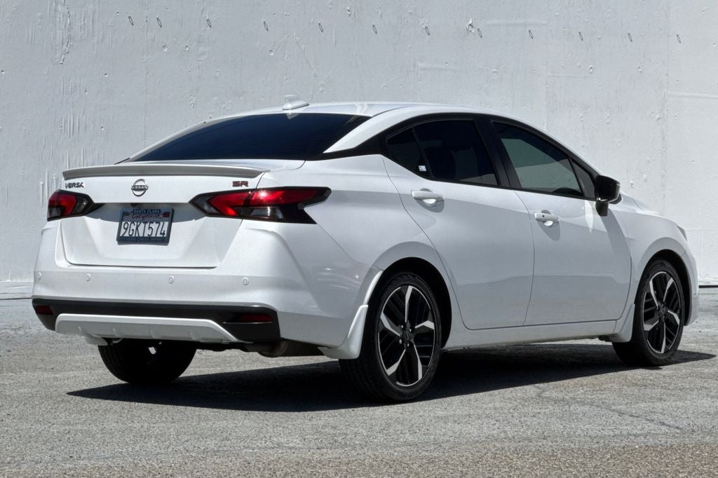 2023 Nissan Versa 1.6 SR