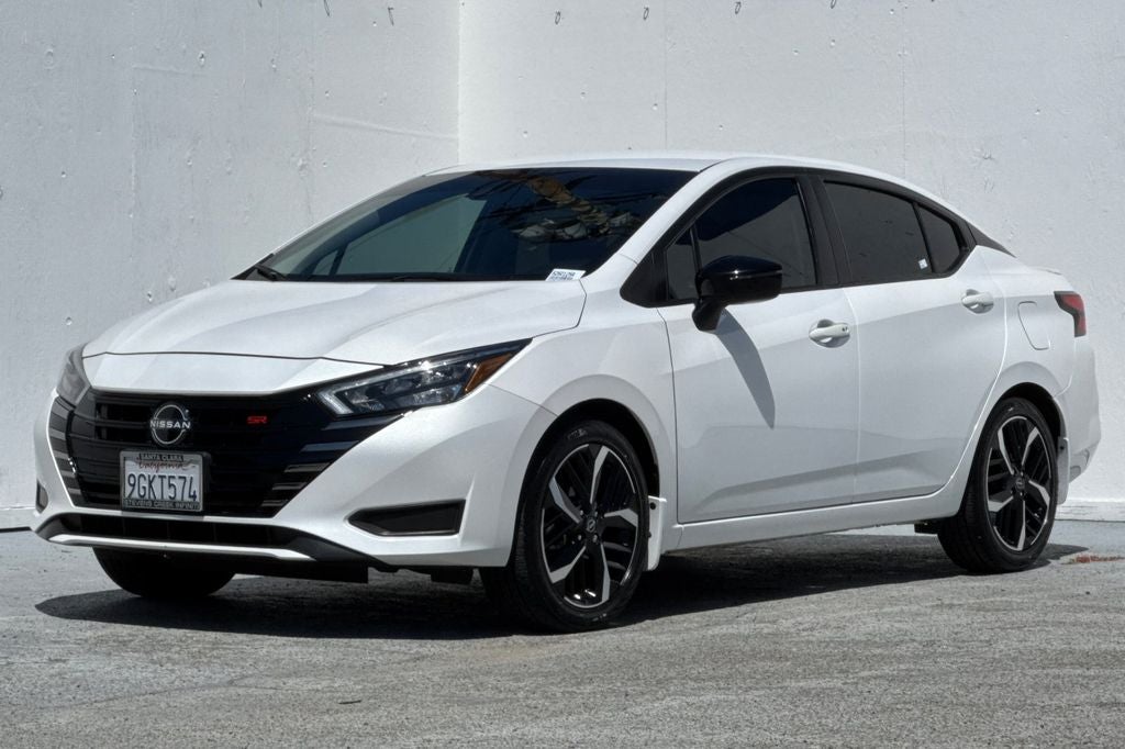 2023 Nissan Versa 1.6 SR