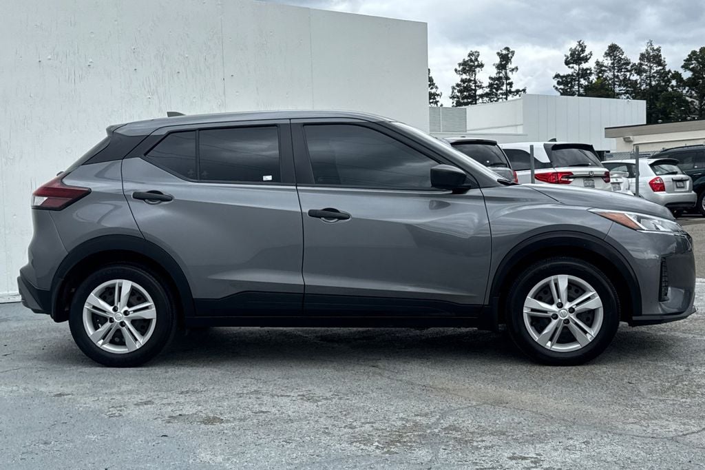 2023 Nissan Kicks S
