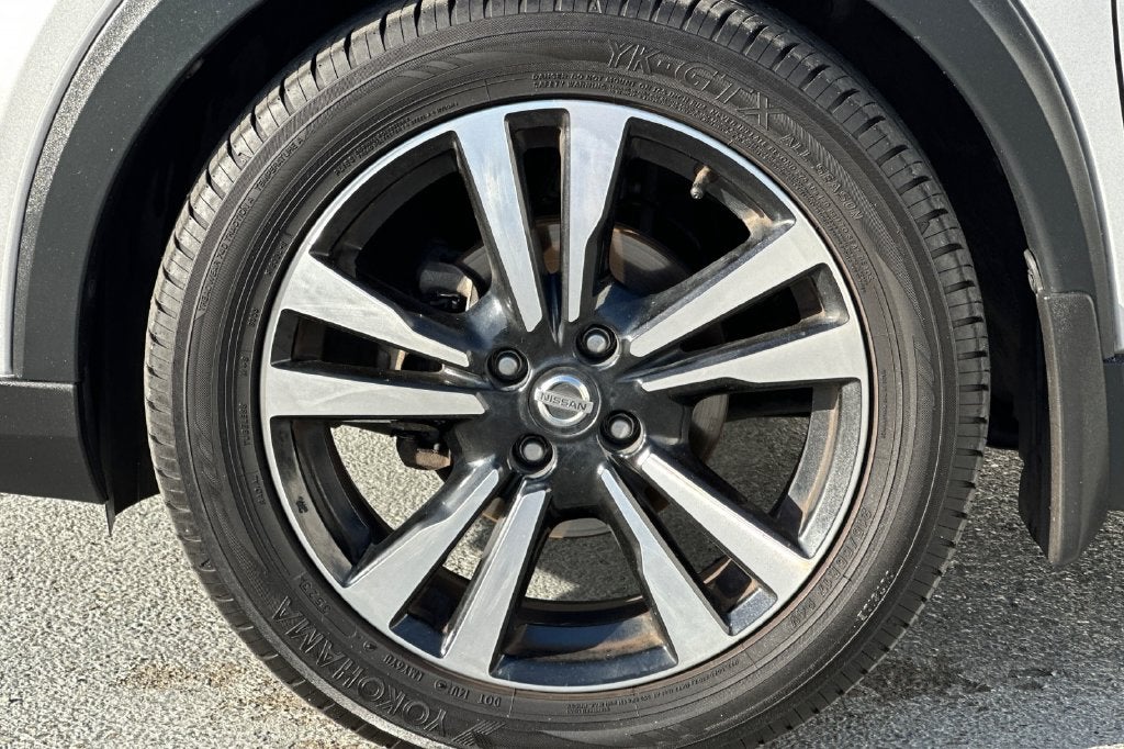 2019 Nissan Kicks SR