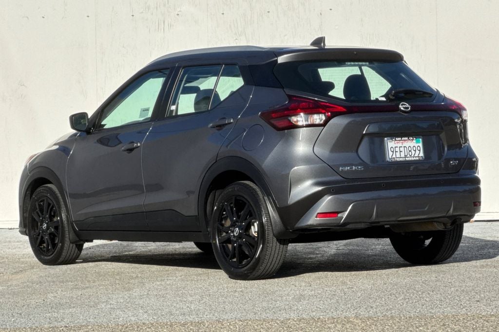 2023 Nissan Kicks SV
