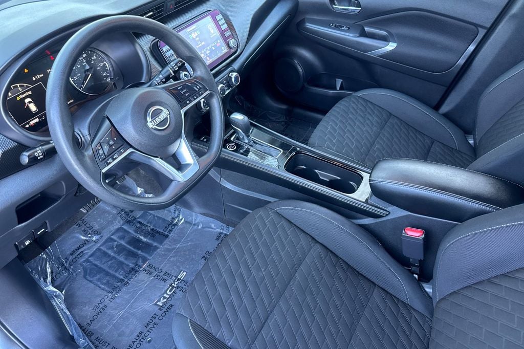 2023 Nissan Kicks SV