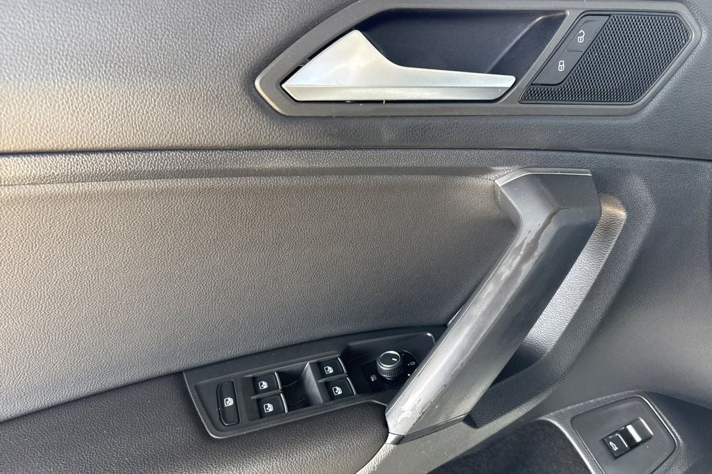 2019 Volkswagen Tiguan 2.0T SEL R-Line