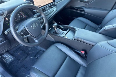 2025 Lexus ES 300h