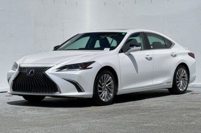 2021 Lexus ES 300h Luxury