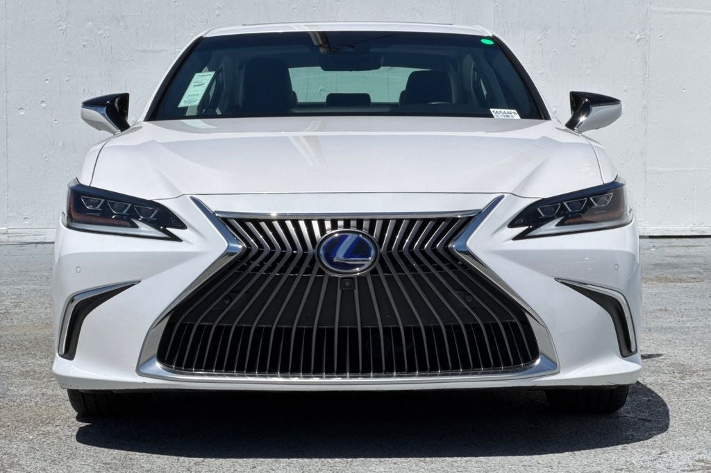 2021 Lexus ES 300h Luxury