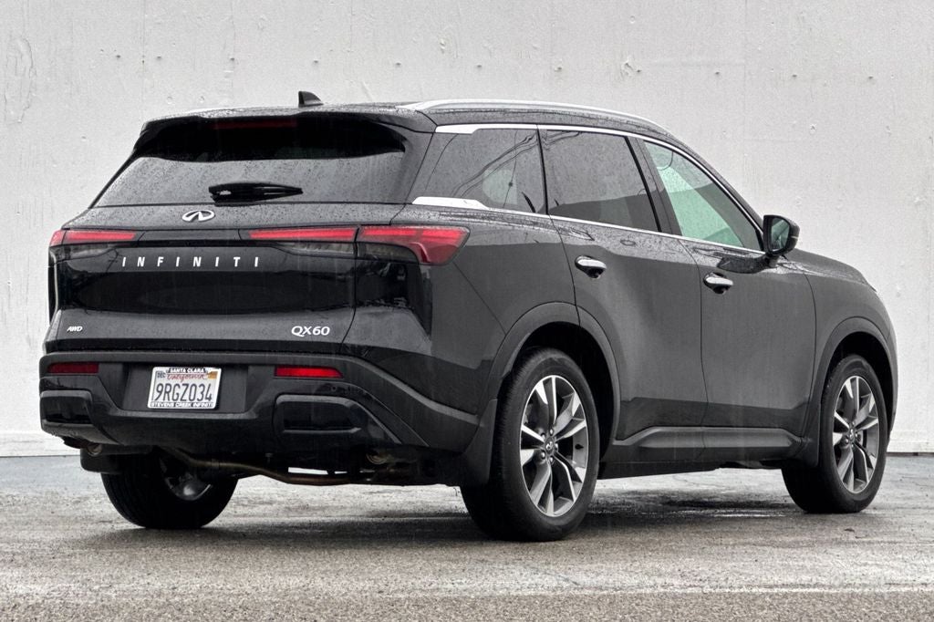 2025 INFINITI QX60 LUXE