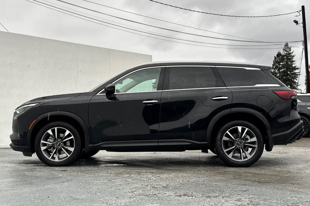 2025 INFINITI QX60 LUXE