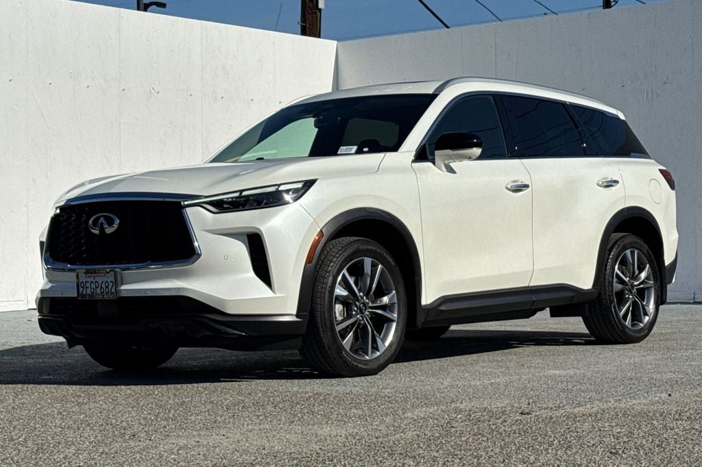 2023 INFINITI QX60 LUXE