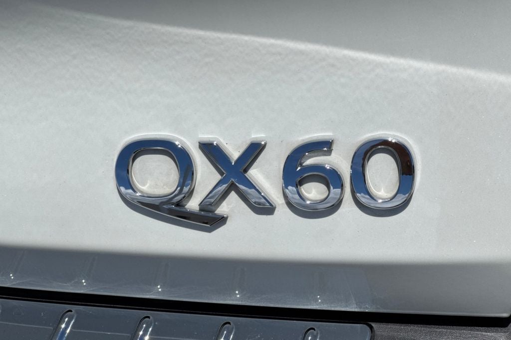 2023 INFINITI QX60 LUXE