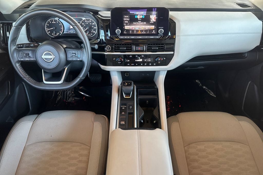 2024 Nissan Pathfinder SV
