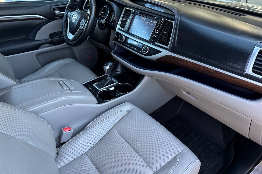 2015 Toyota Highlander Limited Platinum V6