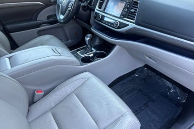 2019 Toyota Highlander Limited Platinum