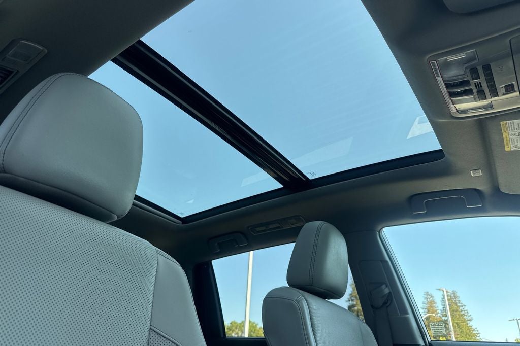 2019 Toyota Highlander Limited Platinum
