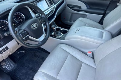 2019 Toyota Highlander Limited Platinum