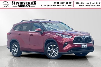 2022 Toyota Highlander Hybrid XLE