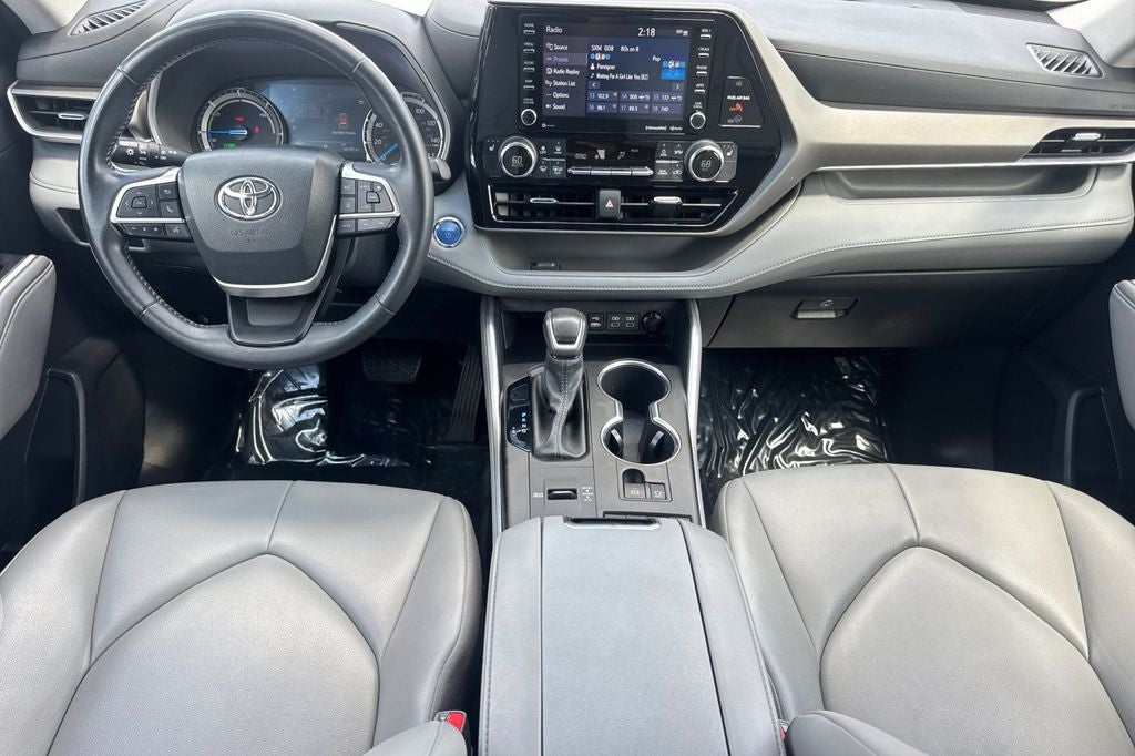 2022 Toyota Highlander Hybrid XLE