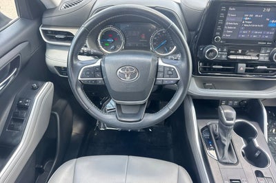 2022 Toyota Highlander Hybrid XLE