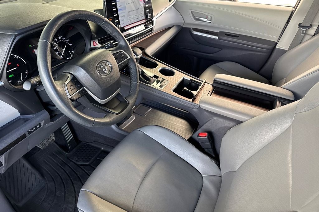 2024 Toyota Sienna XLE 7 Passenger