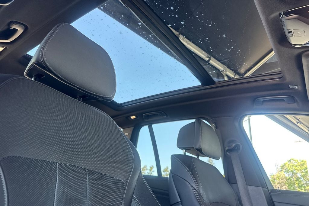 2021 BMW X5 M50i