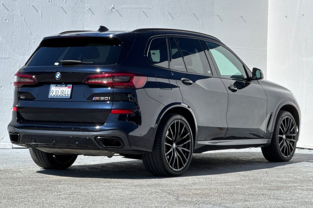 2021 BMW X5 M50i