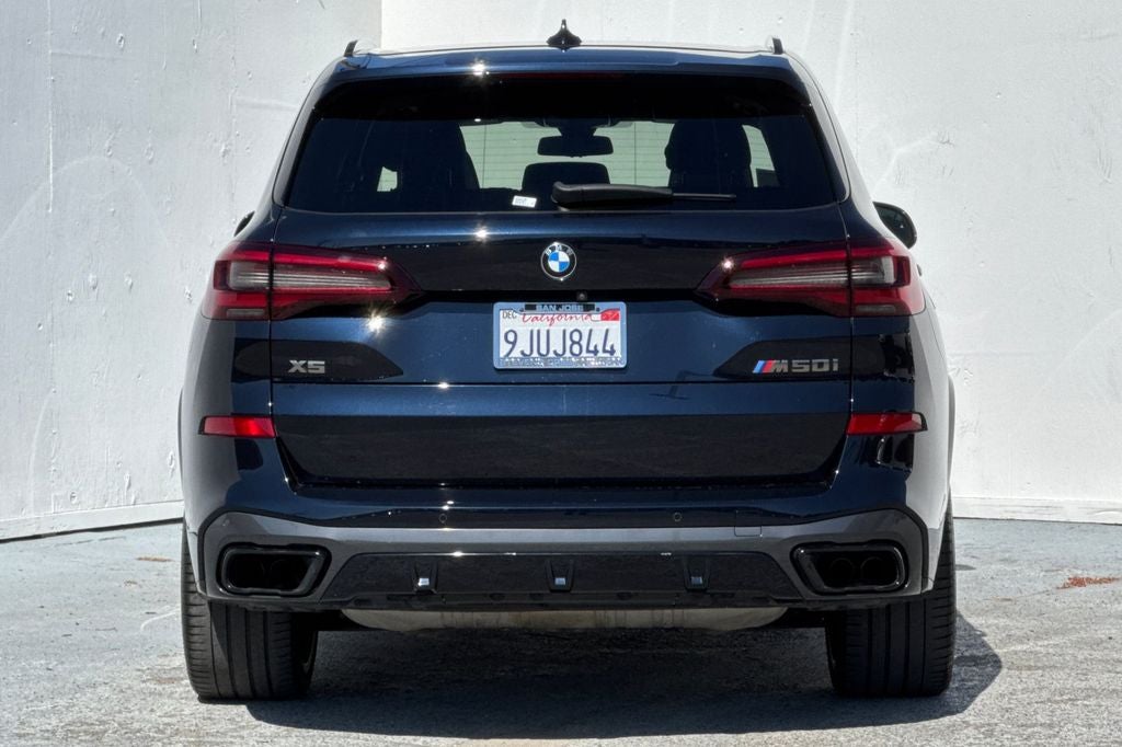 2021 BMW X5 M50i