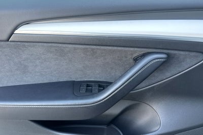 2022 Tesla Model 3 .