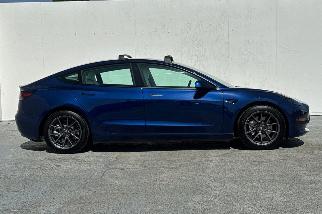 2022 Tesla Model 3 .