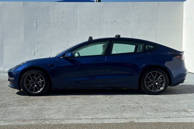 2022 Tesla Model 3 .