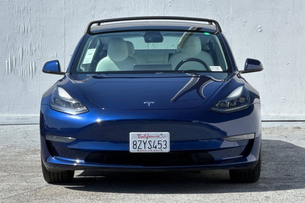 2022 Tesla Model 3 .