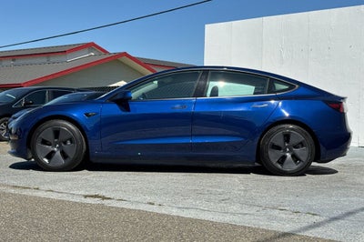 2021 Tesla Model 3 Standard Range Plus