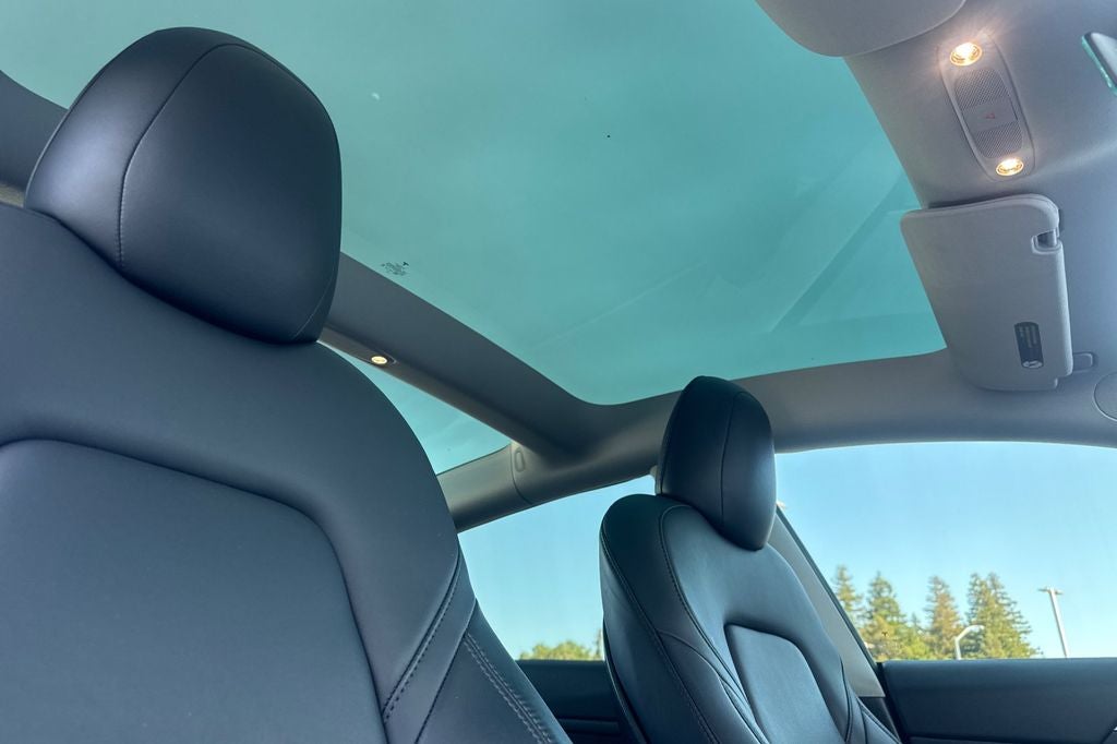 2023 Tesla Model 3 .