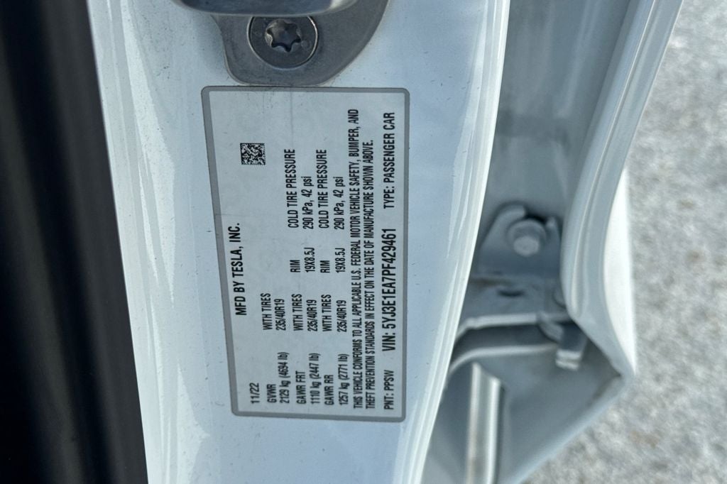 2023 Tesla Model 3 .