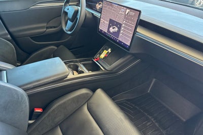 2025 Tesla Model S Plaid