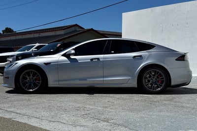 2025 Tesla Model S Plaid