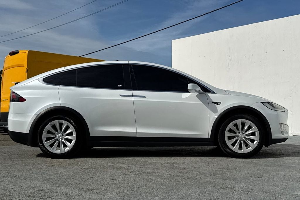 2020 Tesla Model X Long Range