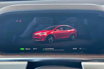 2022 Tesla Model X .