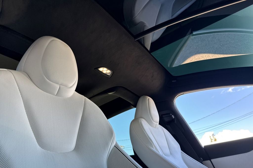 2022 Tesla Model X Plaid