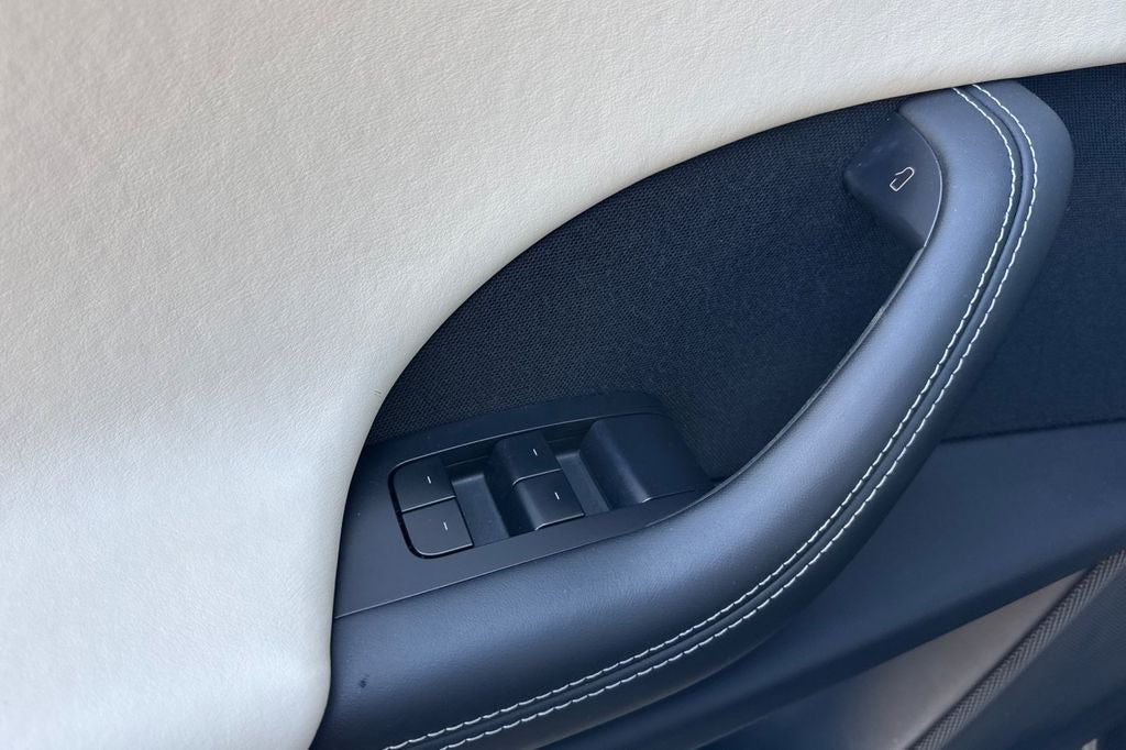 2023 Tesla Model X Plaid