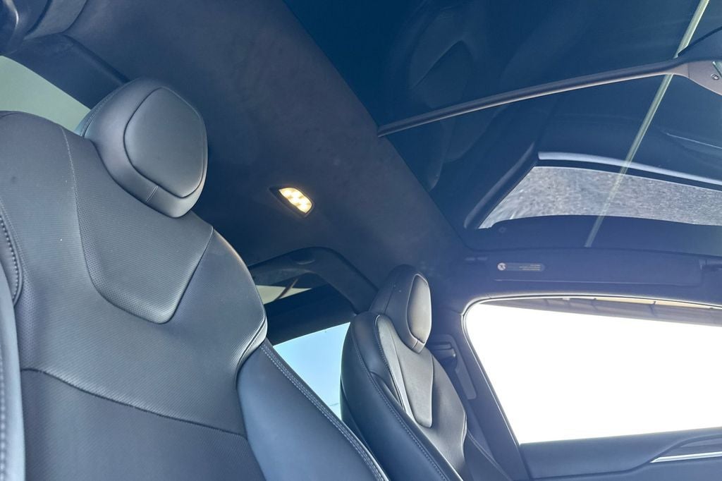 2024 Tesla Model X .