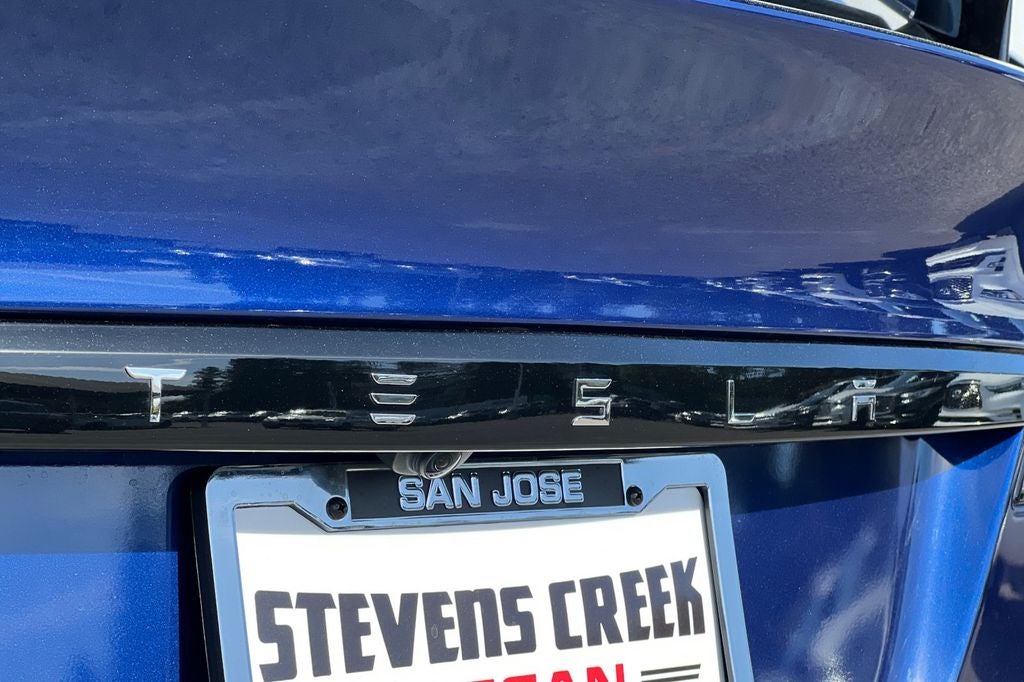 2023 Tesla Model X Standard Range