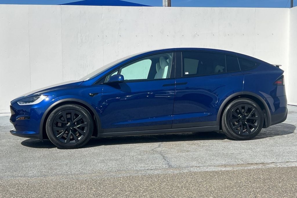 2023 Tesla Model X Standard Range