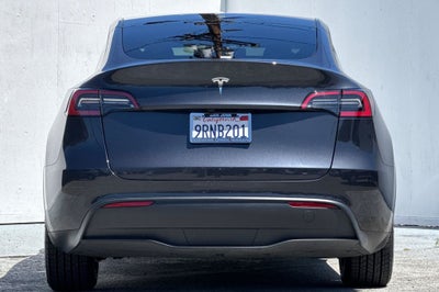 2025 Tesla Model Y Long Range