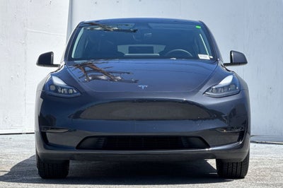 2025 Tesla Model Y Long Range